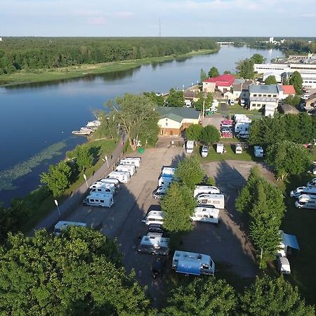 Konse Motel And Caravan Camping Pärnu Exterior foto